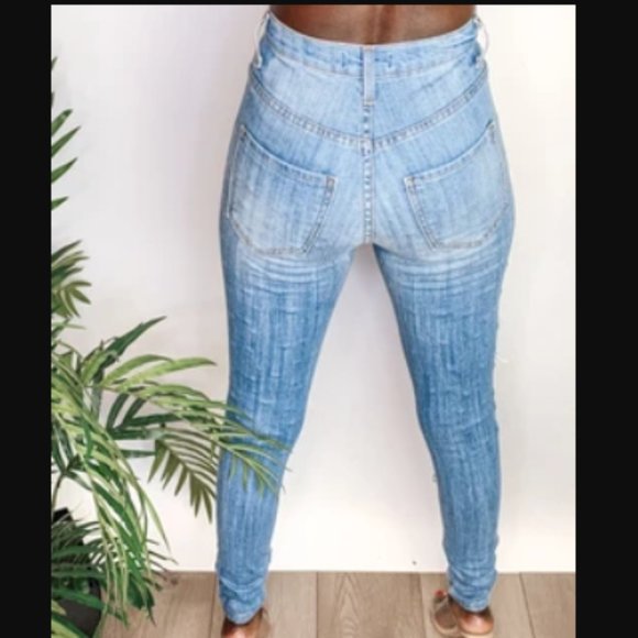 Play Your Part Ripped Denim Jeans - Picture 2 of 2